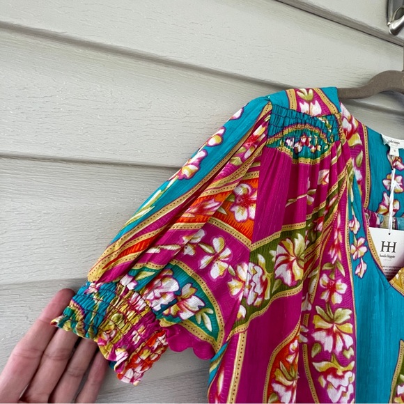 Haute Hippie Style Colorful Floral Top Blouse Size M NWT - Picture 4 of 10